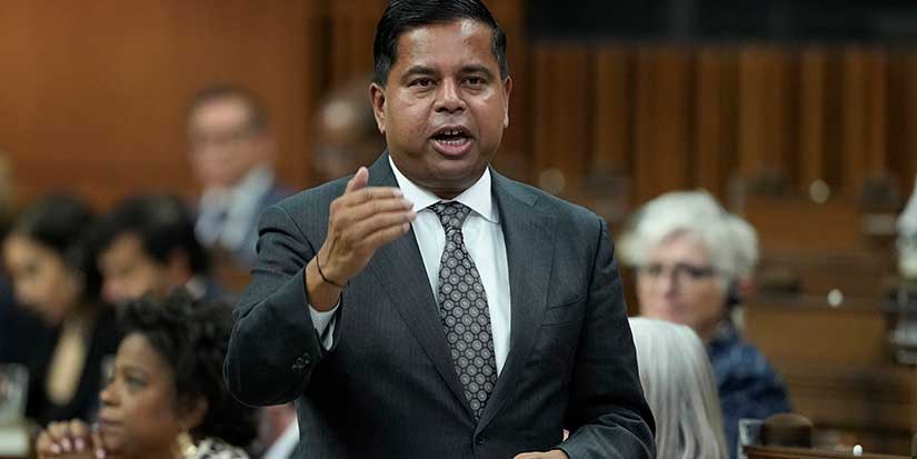 Liberals introduce second border bill as they look to pass some measures quickly