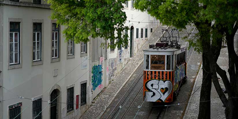 What to know about the streetcar derailment in Lisbon that killed 15 people