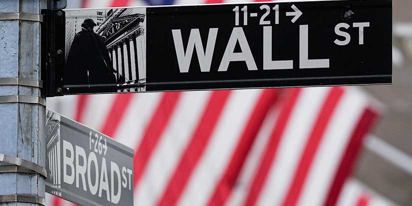Stocks rise as Wall Street flirts with another record