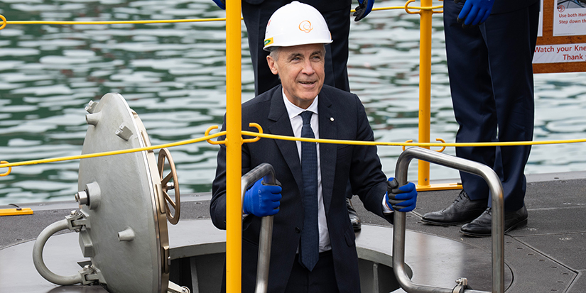 Navy commander says he's 'not looking' to have new sub fleet built in Canada