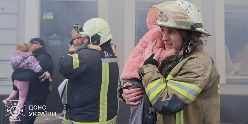 Russian drones and missiles kill 6 in Ukraine, including a mother and her young daughters