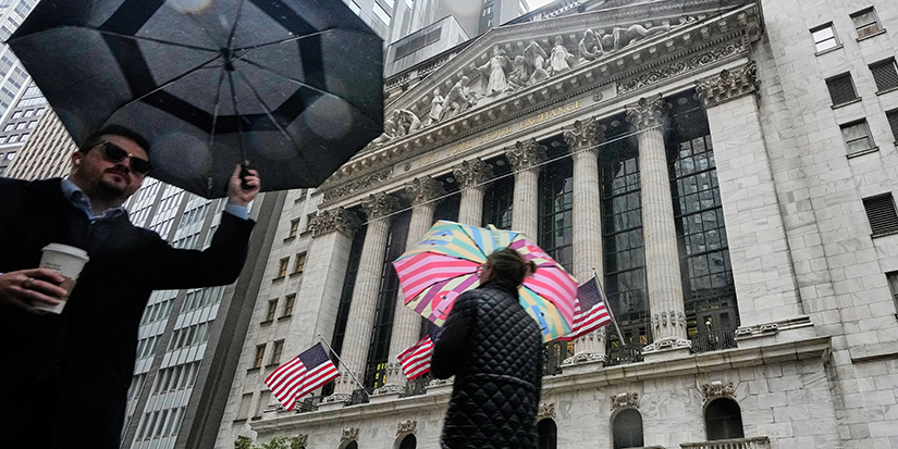 Amazon leads Wall Street toward the finish of another winning week and month