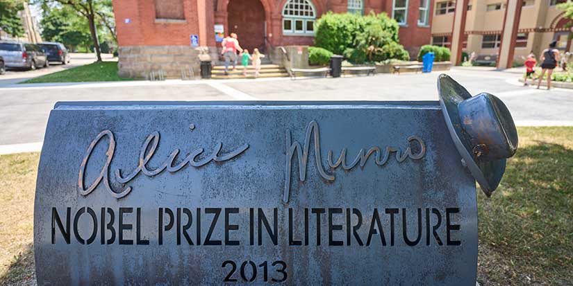 Mayor of town where Munro lived would 'consider' amending monument honouring her