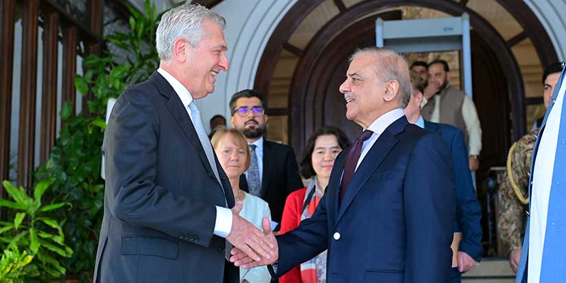 UNHCR chief meets Pakistan's premier to discuss the situation of Afghan refugees following clampdown